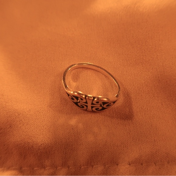 James Avery Scroll Cross Ring Silver - Picture 5 of 6